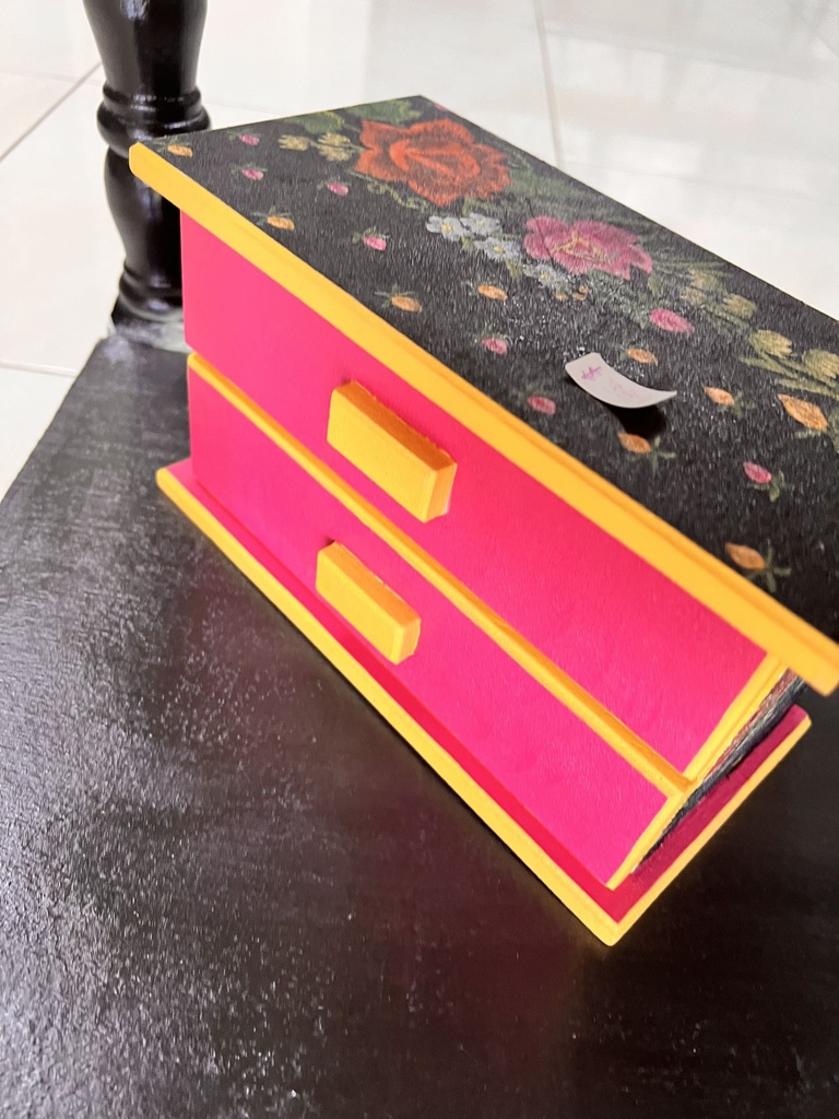 [H87-CAJ-003] Cajonera folclor
